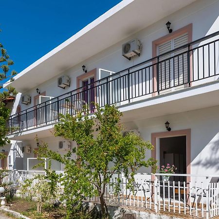 אליקס Anthi Studios & Apartments מראה חיצוני תמונה