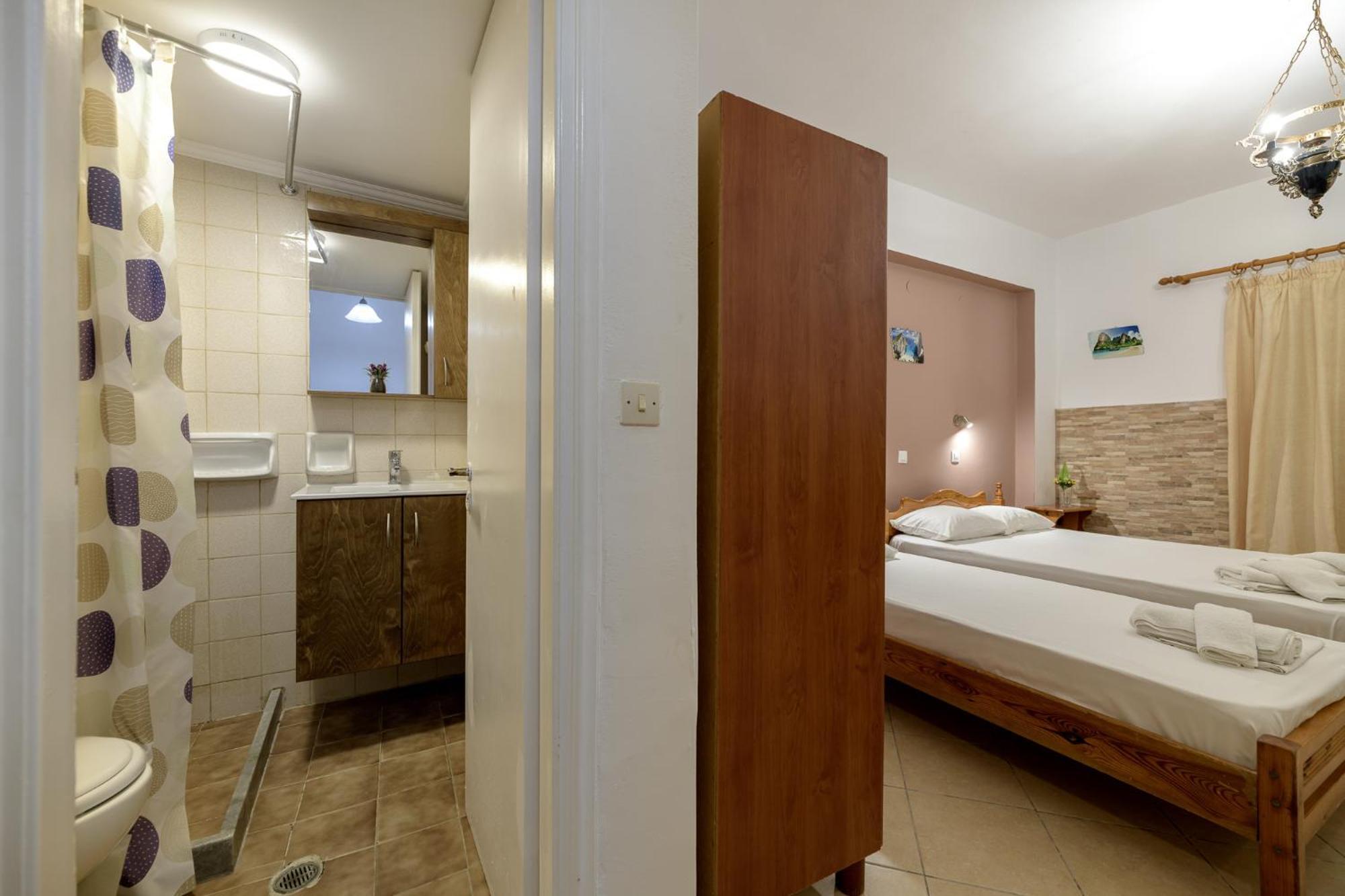 אליקס Anthi Studios & Apartments מראה חיצוני תמונה