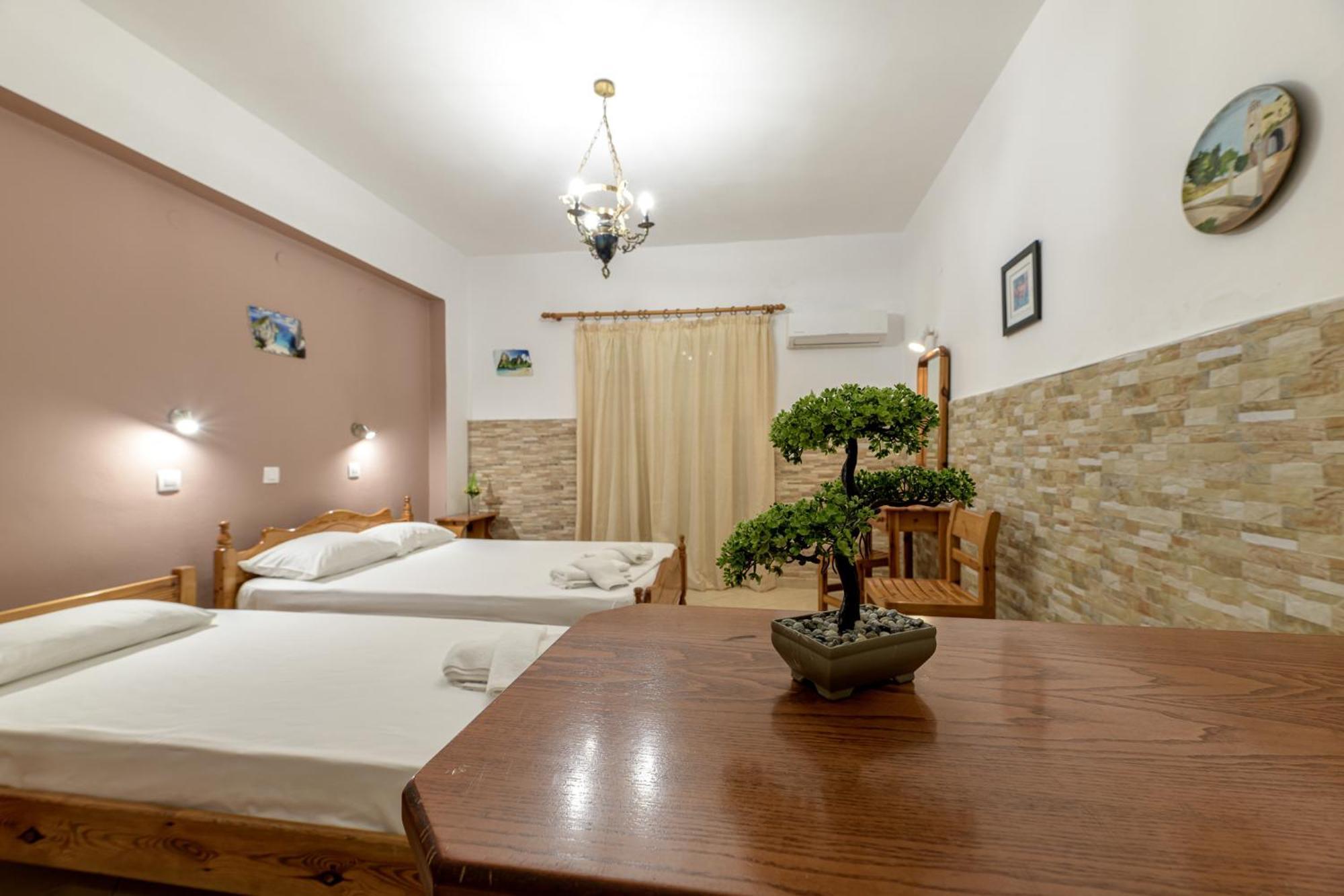 אליקס Anthi Studios & Apartments מראה חיצוני תמונה