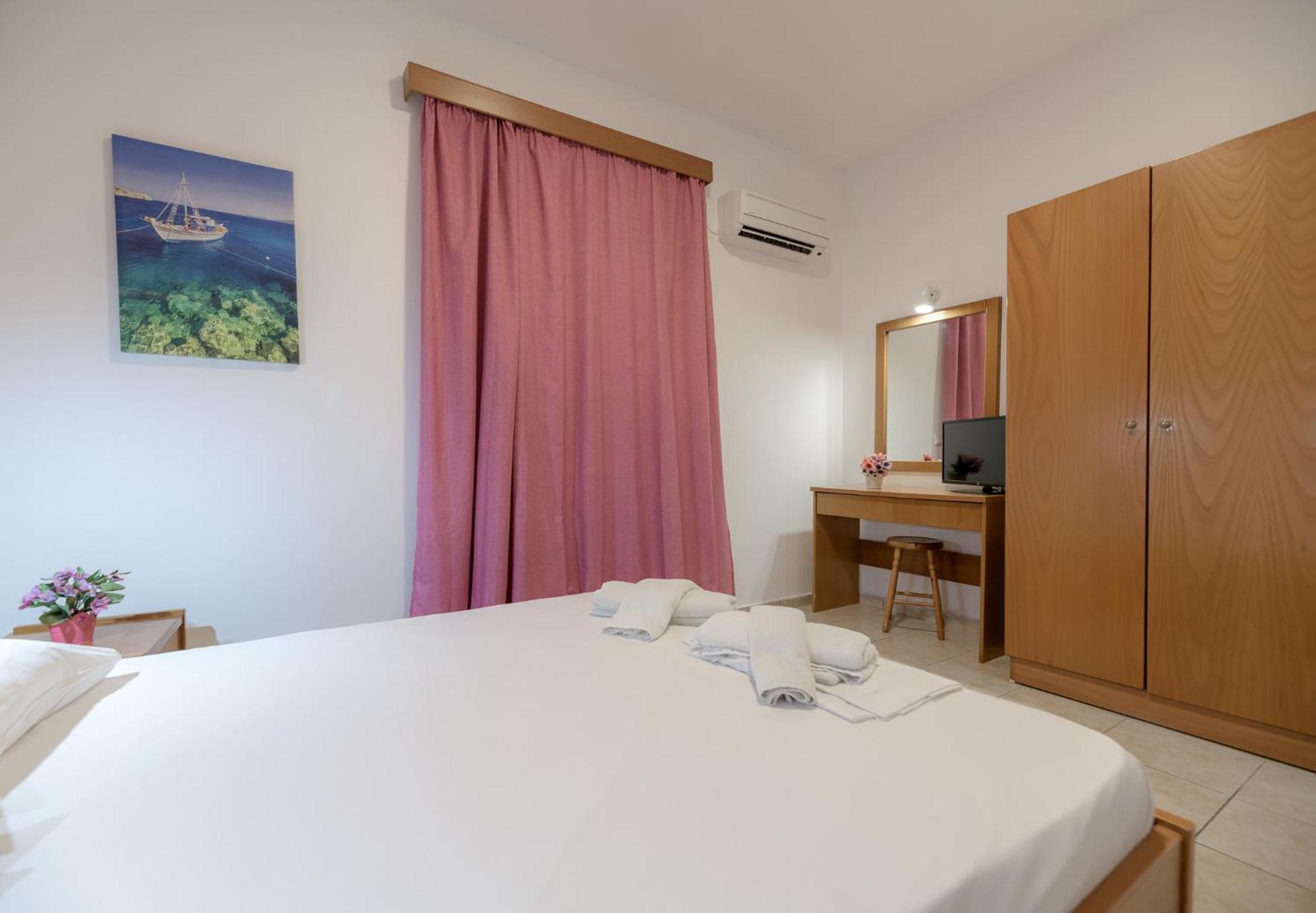 אליקס Anthi Studios & Apartments מראה חיצוני תמונה