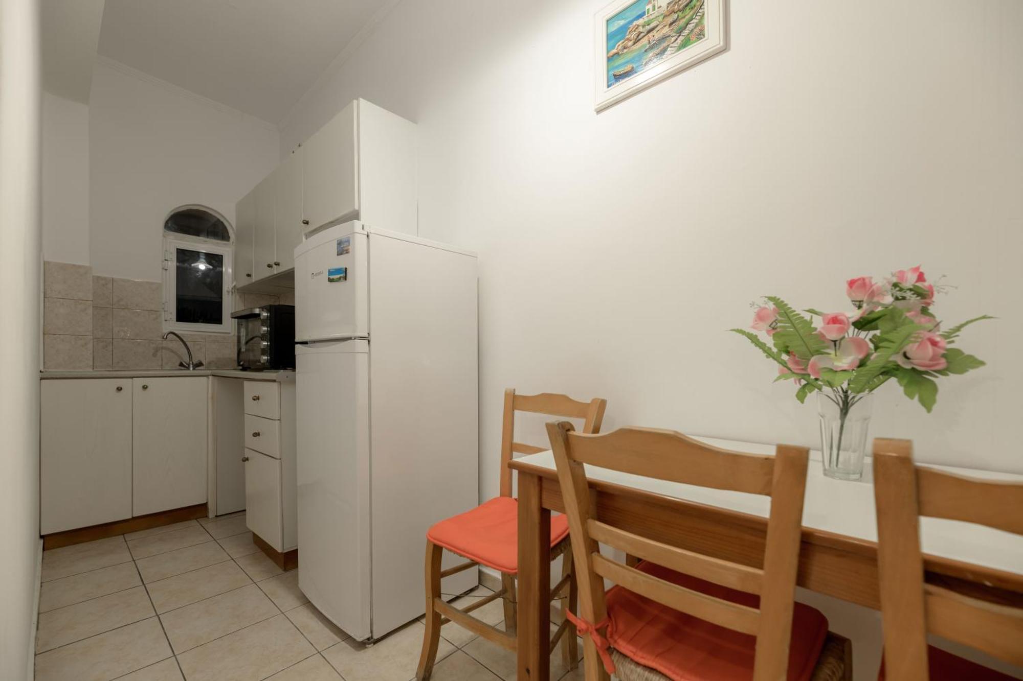 אליקס Anthi Studios & Apartments מראה חיצוני תמונה