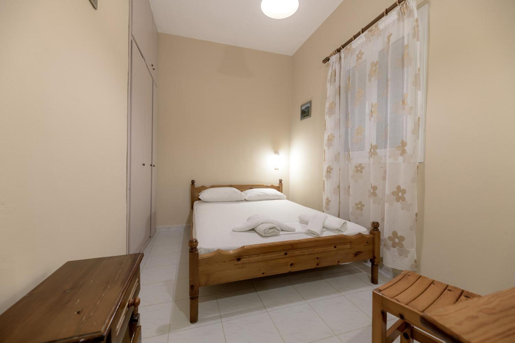 אליקס Anthi Studios & Apartments מראה חיצוני תמונה