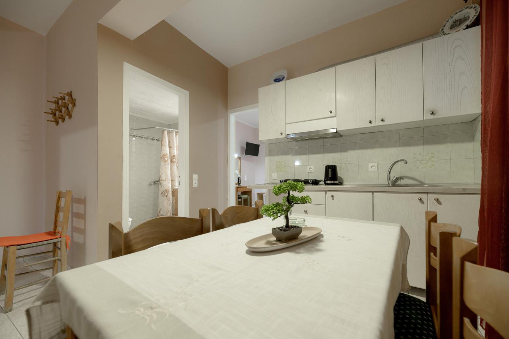 אליקס Anthi Studios & Apartments מראה חיצוני תמונה
