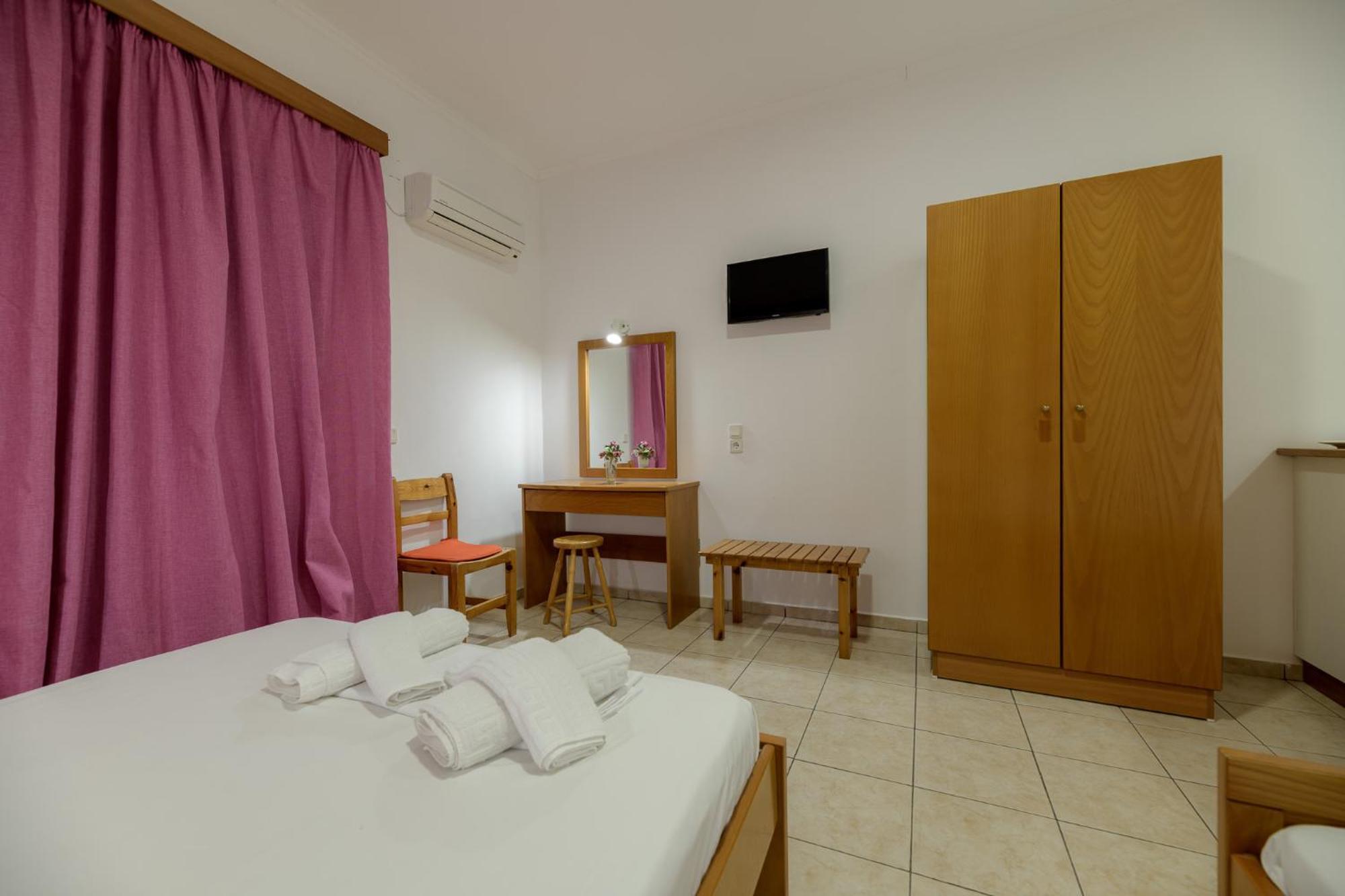 אליקס Anthi Studios & Apartments מראה חיצוני תמונה