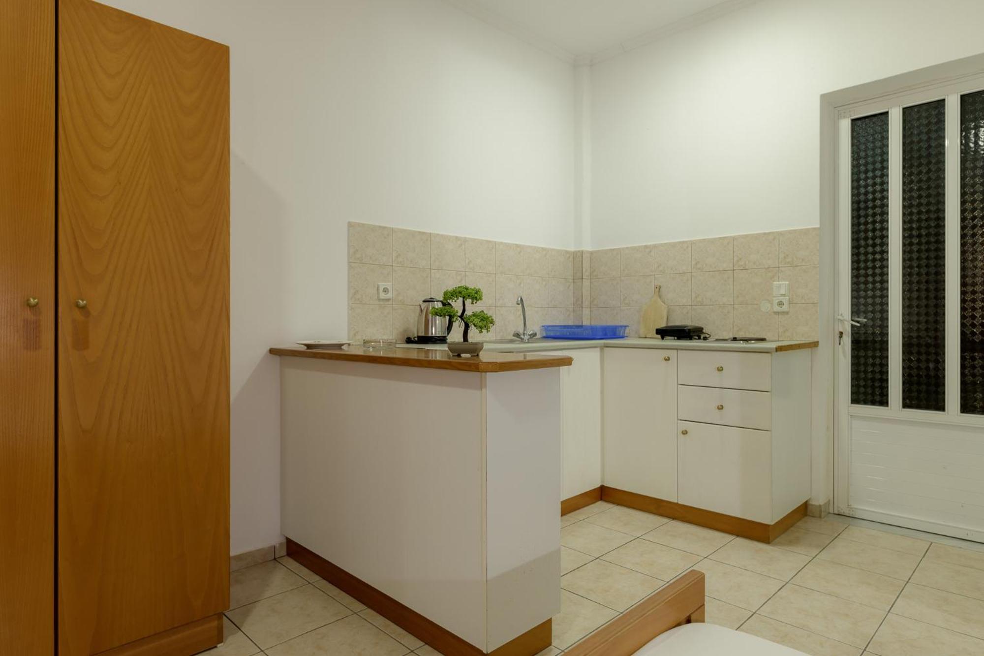 אליקס Anthi Studios & Apartments מראה חיצוני תמונה