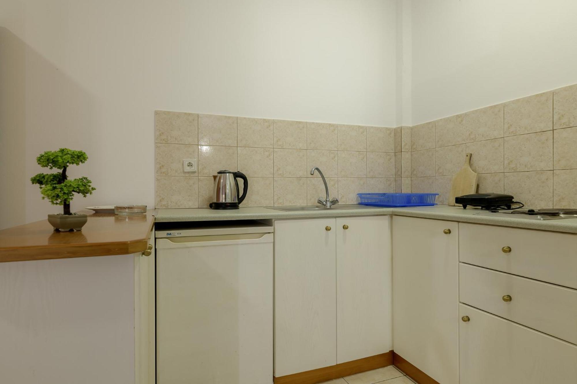 אליקס Anthi Studios & Apartments מראה חיצוני תמונה