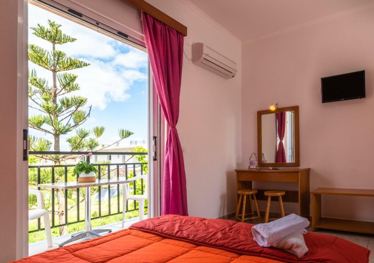 אליקס Anthi Studios & Apartments מראה חיצוני תמונה
