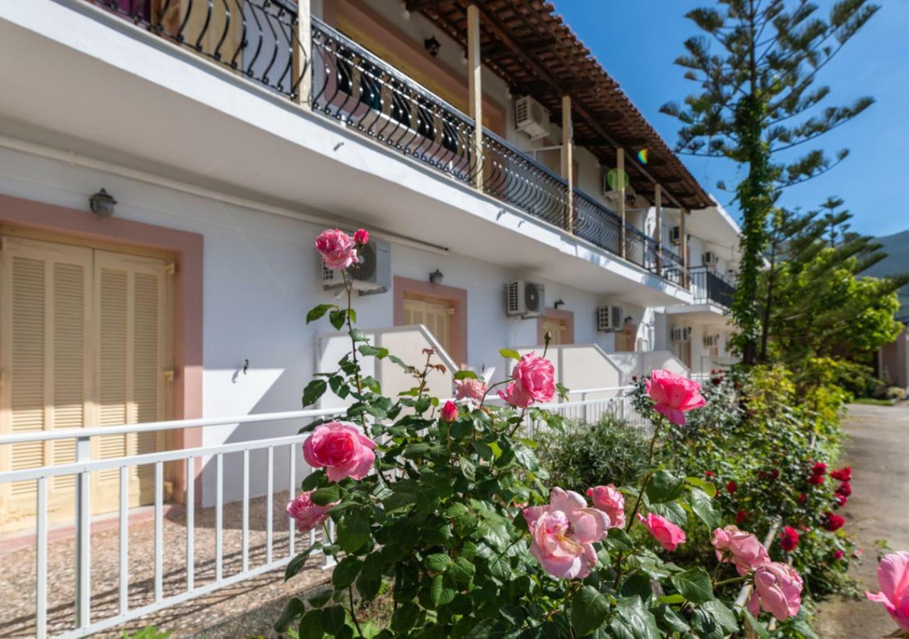 אליקס Anthi Studios & Apartments מראה חיצוני תמונה