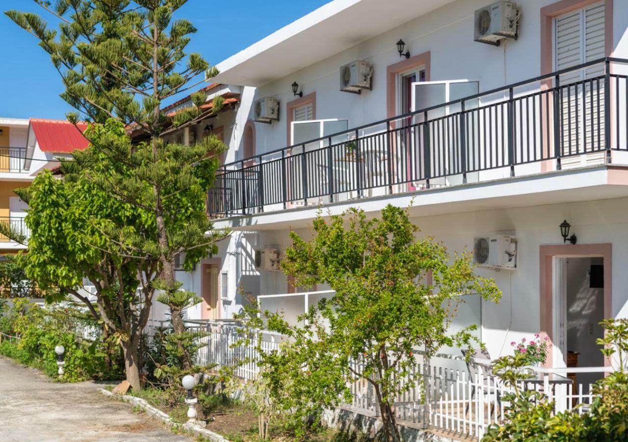 אליקס Anthi Studios & Apartments מראה חיצוני תמונה