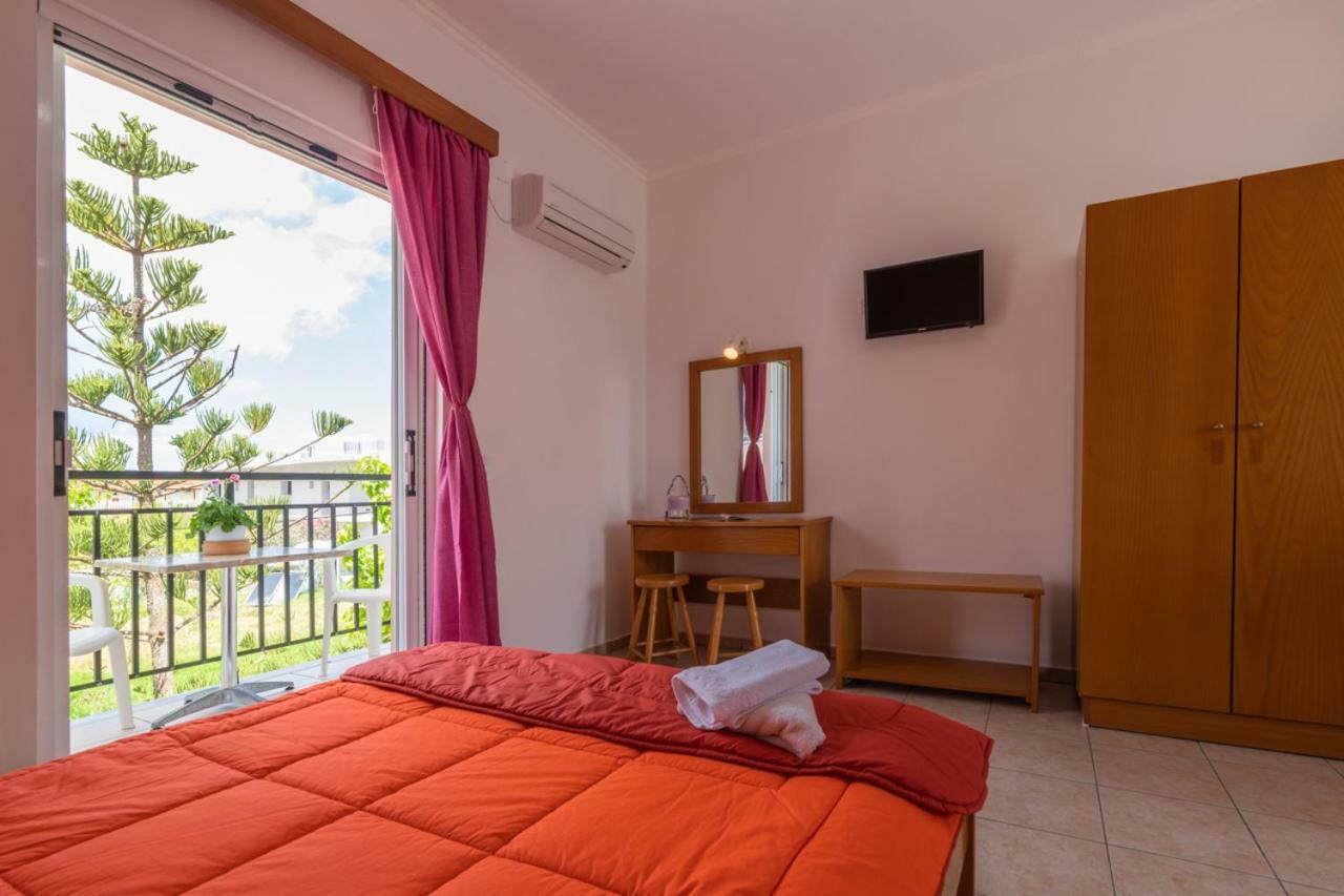 אליקס Anthi Studios & Apartments מראה חיצוני תמונה